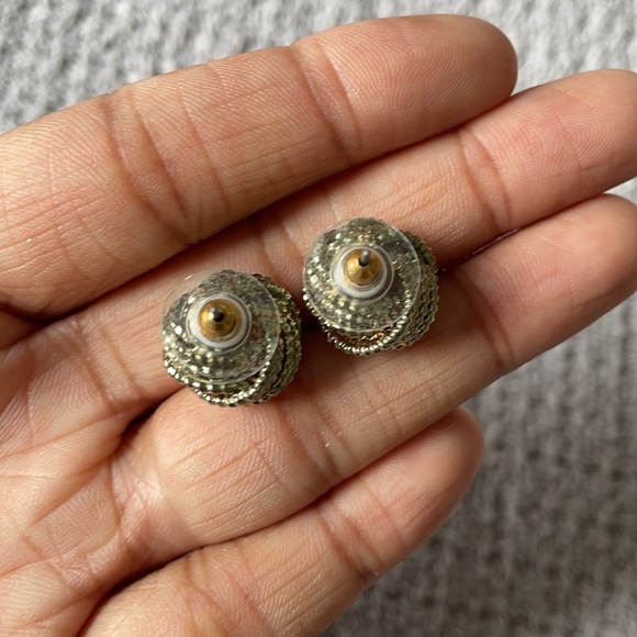 VINTAGE Knot Earrings - Picture 2 of 2